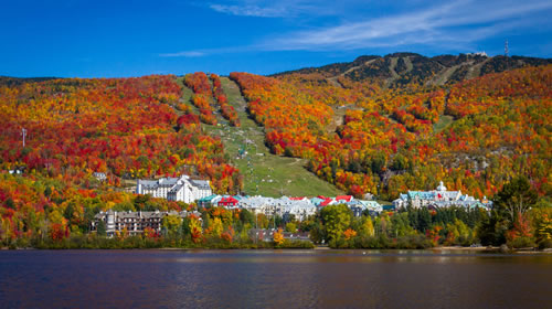 秋のローレンシャンの紅葉は絶景